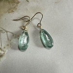 アクアカイヤナイトピアス