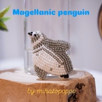 《送料無料》キラキラペンギンブローチ🐧(泳ぐマゼラン)　ビーズ刺繍/マゼランペンギン/キラキラ/海の生き物/かわいい/水族館