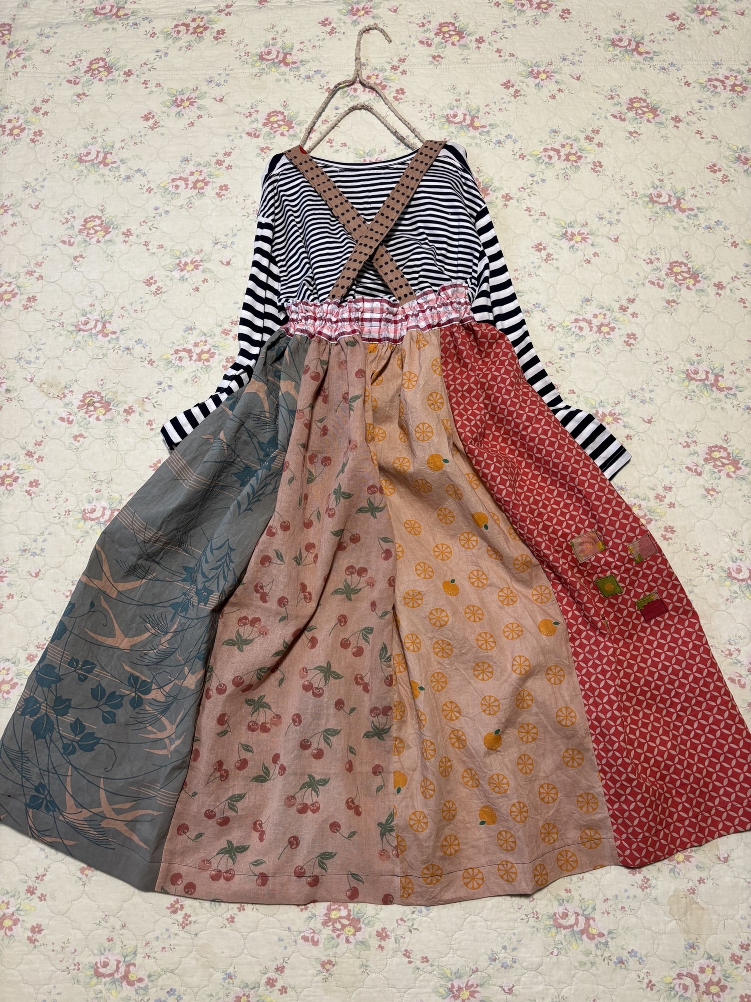 柿渋染め手拭いリメイクジャンパースカート 楽天市場】【柿渋染めジャンパースカート】作家一点もの創作服