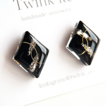 振袖に 和風 ピアス イヤリング　ブラック　黒　着物　浴衣　袴　結婚式　成人式　前撮り　振り袖　七五三　シンプル　色打掛