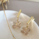 -秋色ブラウン-うるうるの透明感に癒される 高品質ブラウントパーズのサージカルステンレスピアス ゴールド  バー 希少 子育てママ 金属アレルギー対応 秋冬 天然石 ネックレスあり