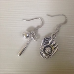 野球グローブシルバーピアス