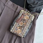 インド刺繍リボン　がま口スマホショルダー　スマホポーチ　スマホポシェット　iPhoneケース　ブラック　ブラウンタッセル　ショルダーチェーンが選べます！