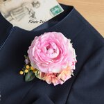 卒業式・入学式・結婚式に♡ラナンキュラスとオレンジの小花のコサージュ　入学式　卒業式　ピンク　ミモザ　紫陽花　フォーマル　パール　お出掛け　セレモニー