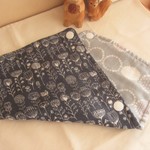 再販*シートベルトリバーシルカバー*ボタン*navy北欧flower*lightgraycircle