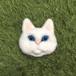 ネコのブローチ