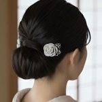 【結婚式 母親 髪飾り】縁華 -ENKA- 白銀 水引｜黒留袖 色留袖 フォーマル｜派手すぎず、品格ある一点