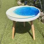 現品販売　訳あり　crescent moon beach ブルーウォーター　三日月ビーチ　砂紋と水紋の影　穏やかな海ガラスサイドテーブル　円形テーブル　table  Sea イルカの親子