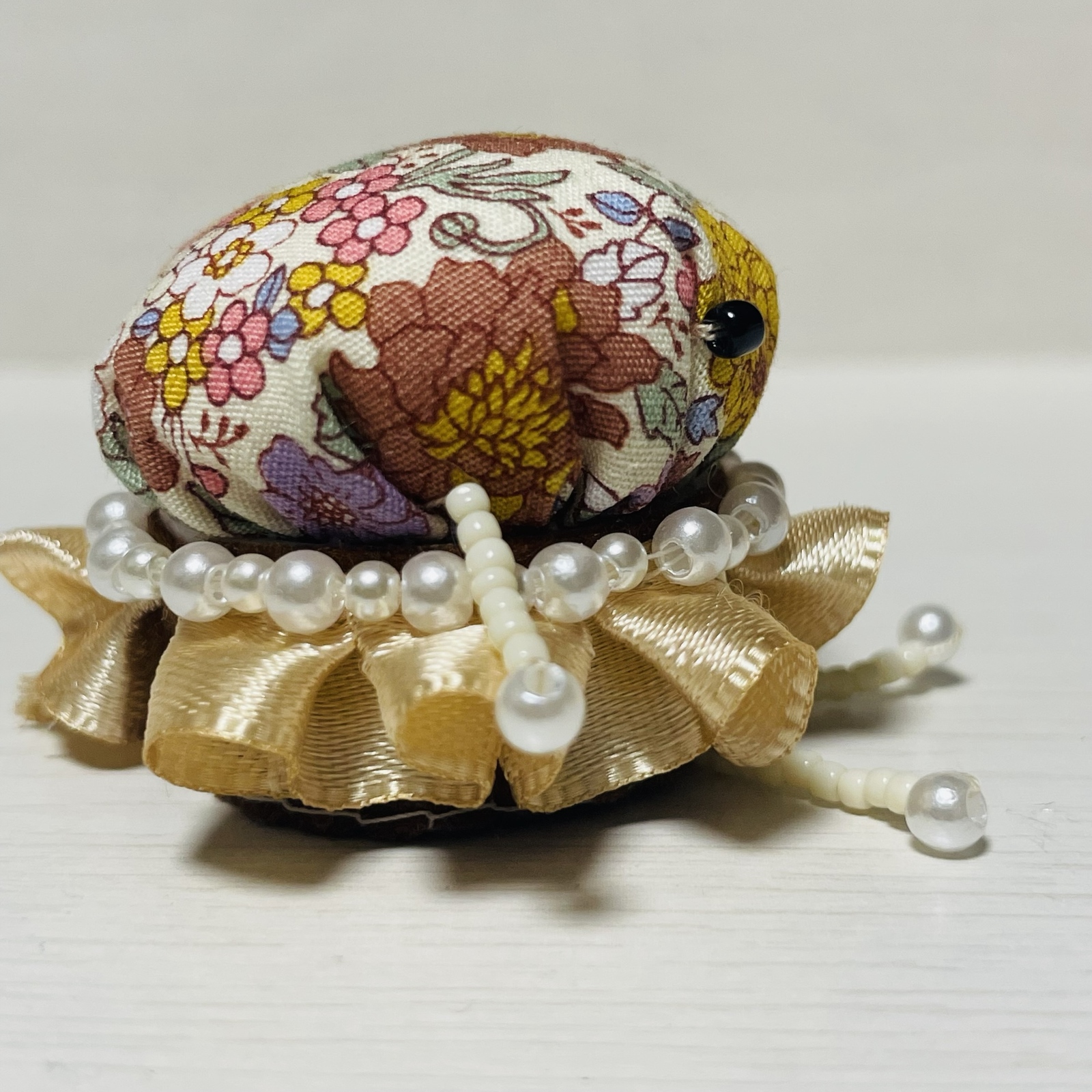 ピンクッション 針刺し人形 「エリーヌちゃん」 - 虹色はんず | minne