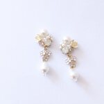 ギンモクセイのビジューイヤリング　ピアス　ブライダルアクセサリー　ウェディング　お呼ばれ　ビジュー　キンモクセイ　銀木犀