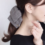 秋の新作★数量限定【秋の大人可愛いグレンチェックのスクエアシュシュ✨】おしゃれな大人のための秋冬ﾍｱｱｸｾｻﾘｰ✨四角形/大きめ