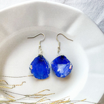 【辛口サイダー】揺れる ブルーローズ ビジュー 花びら 花 ドライフラワー ボタニカル シンプル  青薔薇 金属アレルギー対応 ピアス イヤリング可