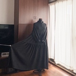 着物リメイク ブラック フォーマル ティアード 駒絽 黒紋付 喪服 正絹 シルク 証紙 くるみボタン