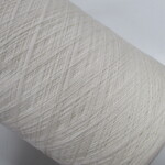 2/26番手カシミヤ100%白310g　j40