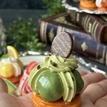 サントノーレ　ケーキ　抹茶　バックチャーム☆フェイクスイーツ☆サントノレ☆食品サンプル☆シュークリーム☆クレイケーキ