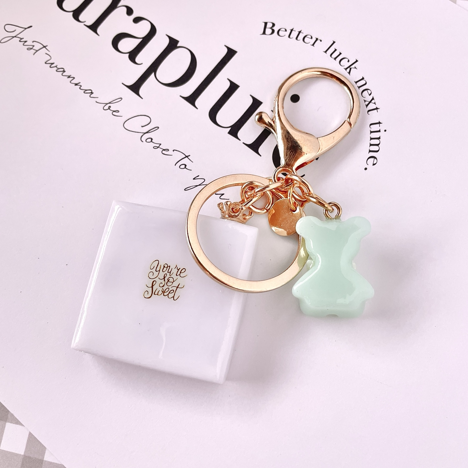 レジン キーホルダー ミニチュアスイーツ♡チョコレートボックスの