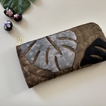 Ｌ字ファスナー長財布　コーヒーブラウンモンステラ　ハワイアンキルト