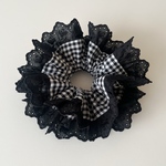 lace / black checkered
