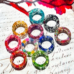 再販❣️ 【うるリング】推しカラー イエロー 白 グリーン ブラック 青 パープル カラフル 薔薇 ミニ薔薇 紫陽花 ドライフラワー 押し花 レジン 花 クリア うるうる ボタニカル 