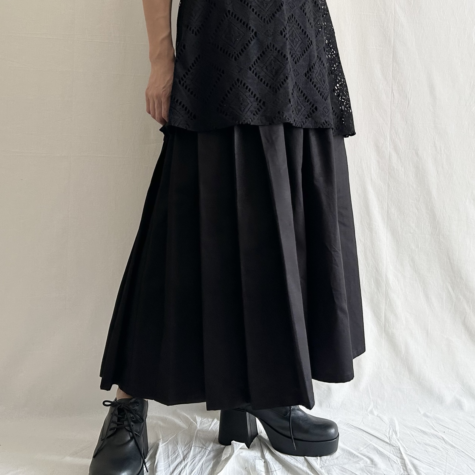 Pleats pants 15,675円