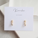 ホワイトトパーズの揺れる一粒ピアス ４ｍｍ　11月誕生石　天然石　小ぶり　小さい　サージカルステンレス　天然石　金属アレルギー対応　天然石ピアス　ゴールド　シルバー　ピンクゴールド