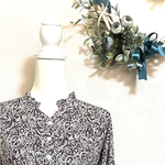 【オーダー】フリルＶ襟長袖ワンピース