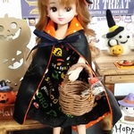 リカちゃん、ネオブライスの　ハロウィンワンピースとマント