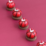 ミニチュア　アリスのベリームース