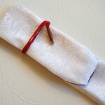 白無垢の金襴　篠笛袋 (ちりめん：えんじ色)