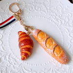 大人気♡フランスパン＆クロワッサン　キーホルダー☆フェイクスイーツ☆フェイクパン☆食品サンプル
