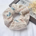 【特集掲載】New＊ホワイト美刺繍 ＊シュシュ＊   くすみピンク　インド刺繍リボン ヘアアクセサリー 