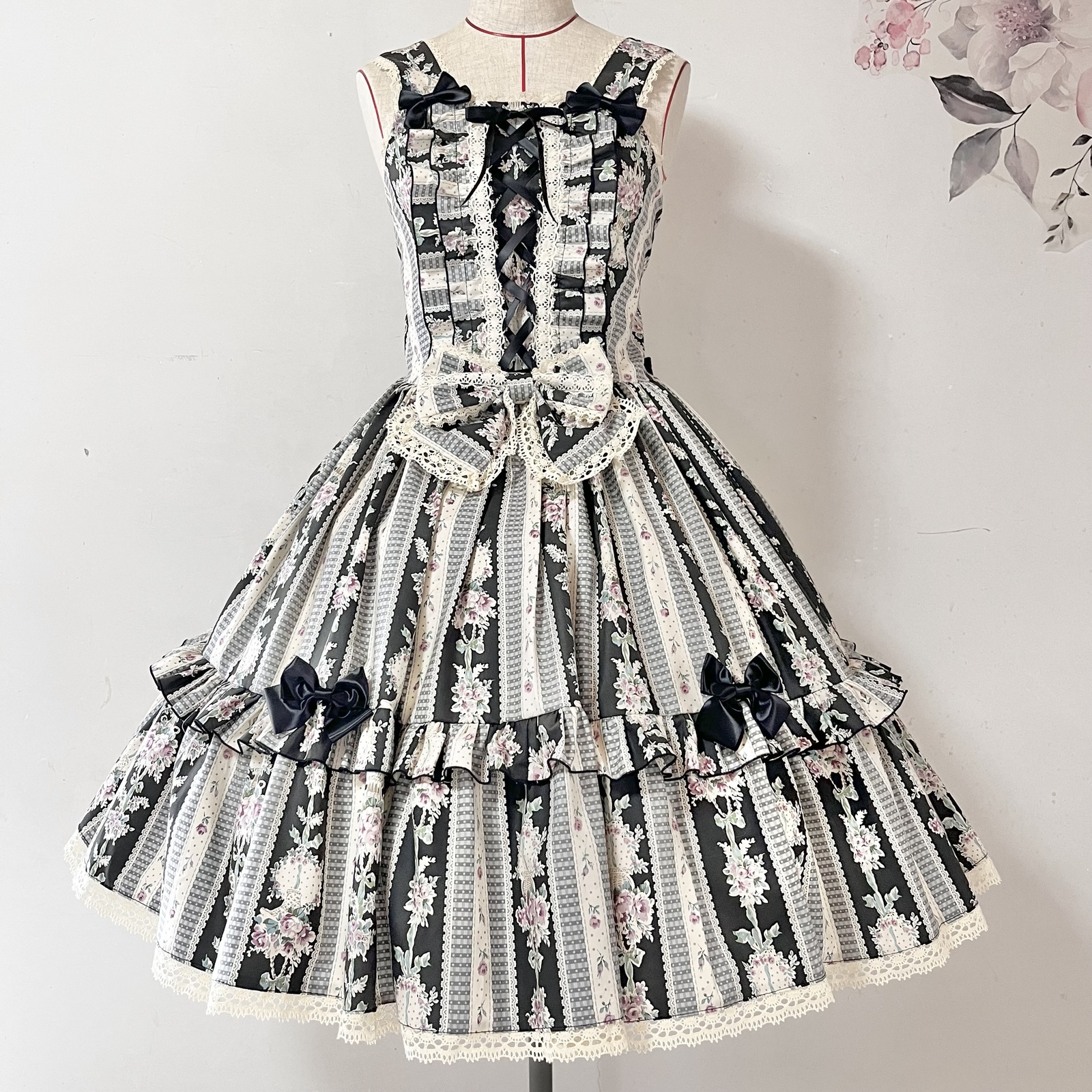 懐古ロリィタ♡ティアードジャンパースカート 黒×白 ロリィタ