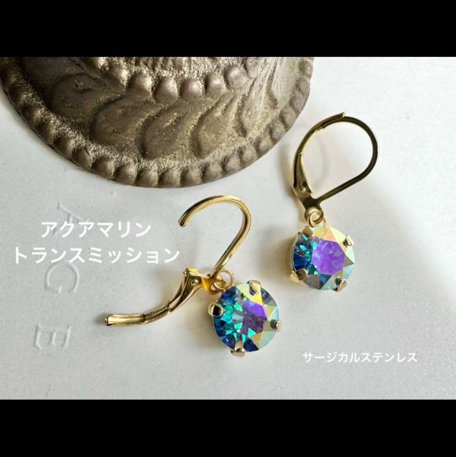 スワロフスキー クリスタル ライトトパーズ ピアス 6mm ライト