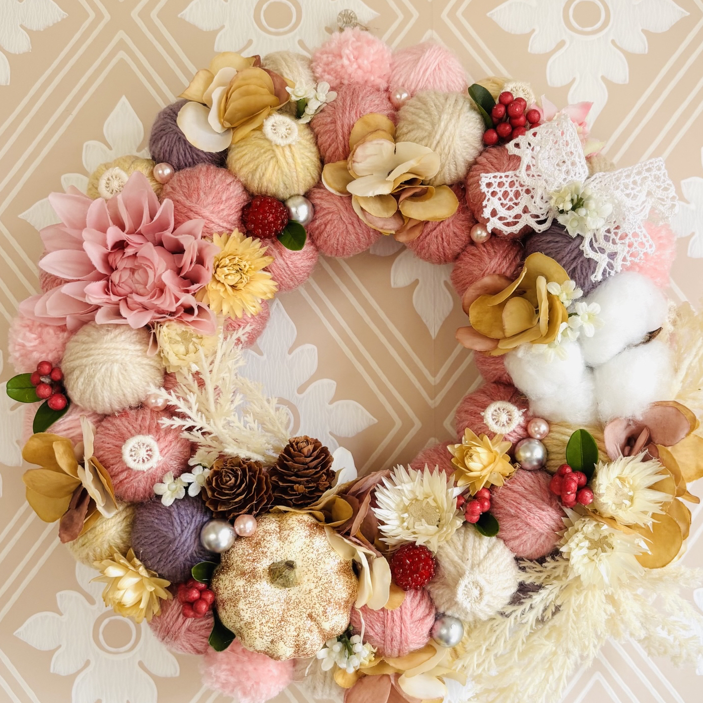 毛糸玉リース - リースの人気通販 | minne byGMOペパボ 国内最大級の