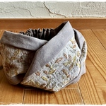＊　リーフ刺繍×ヘリンボンリネン　ねじりヘアバンド　＊