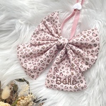 ♡送料無料♡ わんこ　スタイ　ケープ　リボン　ヒョウ柄　バレンタイン　名前　名入れ　刺繍　愛犬　うちの子