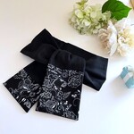 Liberty*サラリの着け心地*ガーゼマフラーフェイスタオル*リバティフラワー*モノトーンフラワー*ブラック*大人の上品カラー*日よけ*手拭い*汗拭き