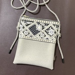 【秋冬新作】インド刺繍リボン×シルバー合皮　スマホポシェット　スマホポーチ　フォーマルに