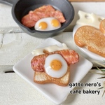 ミニチュアパン　ベーコンエッグ&チーズ山型トースト