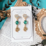 ピーコックグリーンと貝殻ピアス