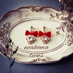 noakoma teens＊ heart stone - red ribbon イヤリング ＊ アレルギー対応 ＊ プレゼント 学生 大人 贈り物 ハロウィン 仮装 結婚式 リボン ハート 女の子 赤