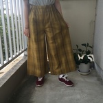 からしチェック色のワイドパンツ、1
