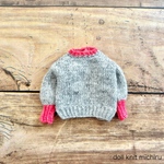 22cmドールサイズ　配色セーター　ライトグレー　濃ピンク　ニット＊リカちゃん　ピュアニーモ　ブライス