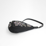 うさぎガーデン刺繍・ボディバッグ