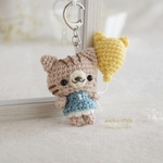 rurari様用リクエスト品＊あみぐるみキーホルダー＊ネコふうせんを持ったトラ猫ちゃん