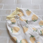 再販🌸 犬服M たんぽぽ色のストロベリー バックオープン(背中開き)✨送料無料✨