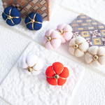 【ちりめん 梅の花】ピアス　イヤリング　キッズ  浴衣　和装　着物　親子コーデ　リンクコーデ　お揃い　セレモニー　結婚式　入学式　卒業式　成人式　七五三　振袖　