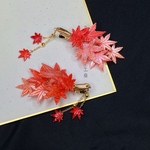 紅葉のヘアクリップ　下がり付き　グラデーション赤xオレンジ色