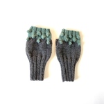 ツブツブギザギザハンドウォーマー　mint green ×  dark gray  アームウォーマー　ミトン　手袋