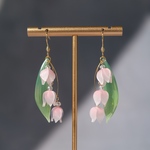 はんなり鈴蘭の耳飾り　ピンク